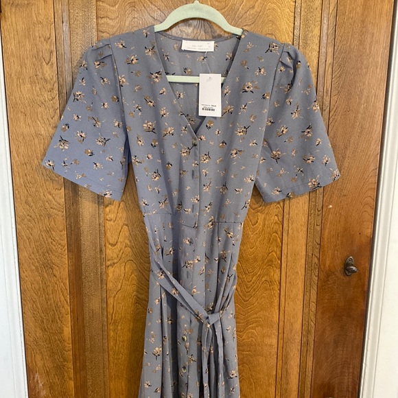 OAK + FORT Dresses & Skirts - Oak + Fort MIDI Dress